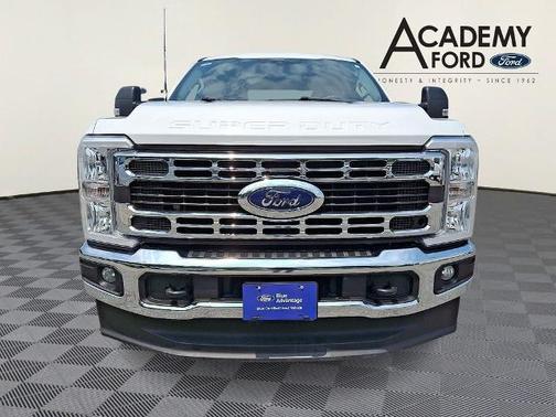 OXFORD WHITE 2025 Ford F-350 XLT