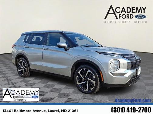 2022 Mitsubishi Outlander ES