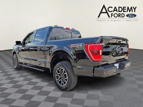 AGATE BLACK METALLIC 2023 Ford F-150 XLT