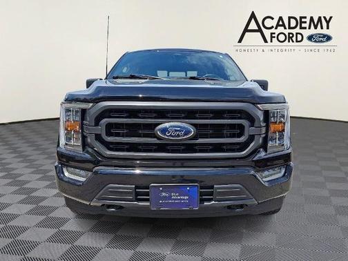 AGATE BLACK METALLIC 2023 Ford F-150 XLT