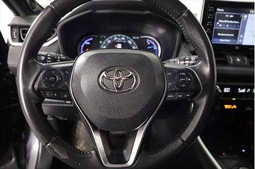 2020 Toyota RAV4 Hybrid SE