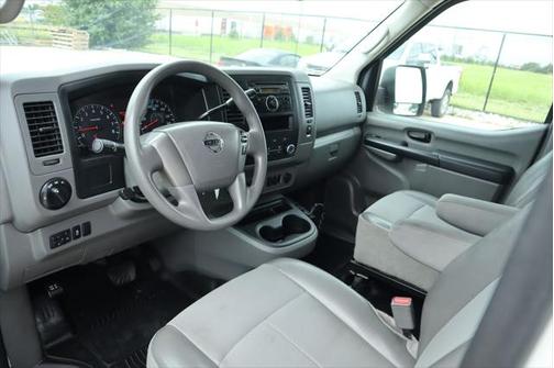 2017 Nissan NV Cargo NV2500 HD S V6