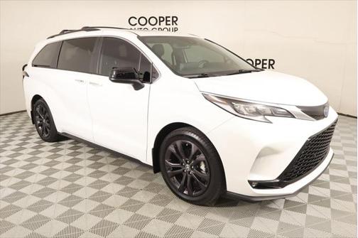 2024 Toyota Sienna XSE 7 Passenger