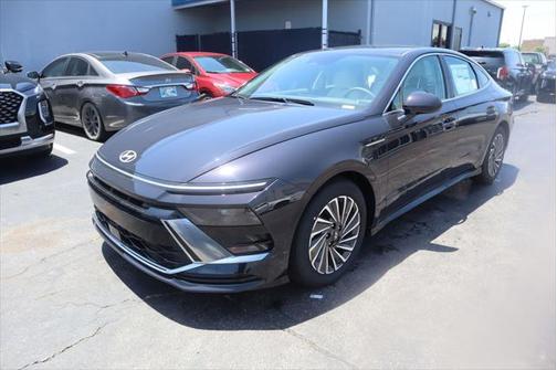 2025 Hyundai SONATA Hybrid SE