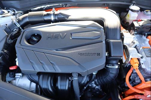2025 Hyundai SONATA Hybrid SE