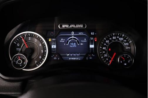 2023 RAM 2500 Tradesman Crew Cab 4x4 6'4' Box