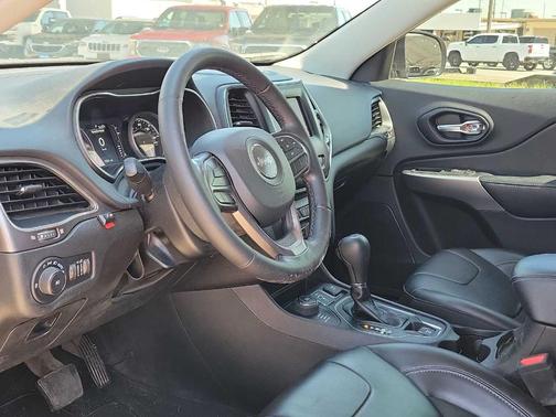 2021 Jeep Cherokee Latitude Plus