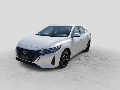 Aspen White 2024 Nissan Sentra SV