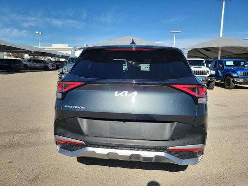 2024 Kia Sportage LX