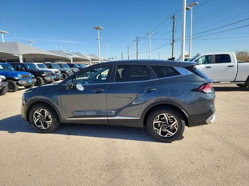 2024 Kia Sportage LX