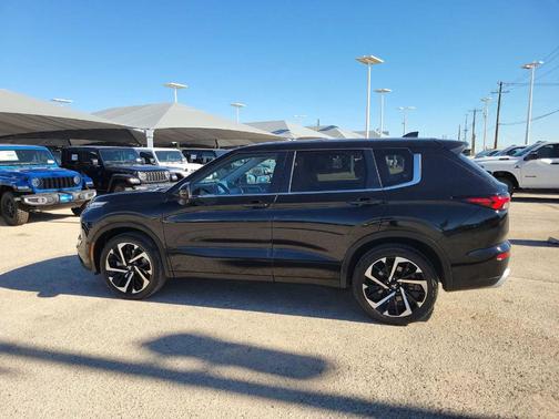 2024 Mitsubishi Outlander SE
