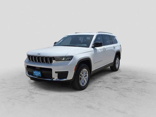 Bright White Clearcoat 2026 Jeep Grand Cherokee L Laredo