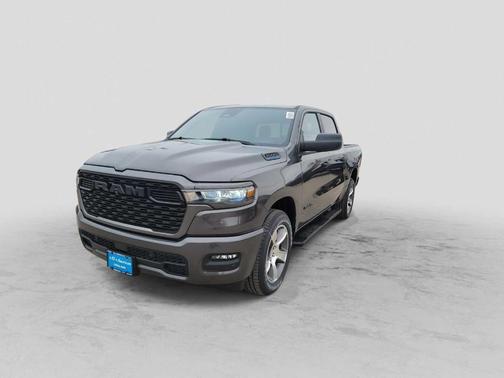 Granite Crystal Clearcoat Metallic 2026 RAM 1500 Express