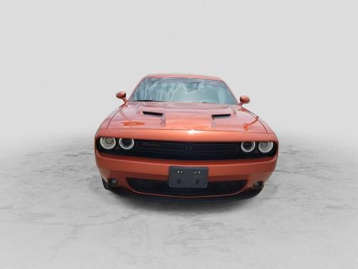 Sinamon Stick 2023 Dodge Challenger SXT
