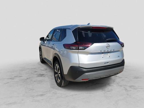 Brilliant Silver Metallic 2023 Nissan Rogue SV