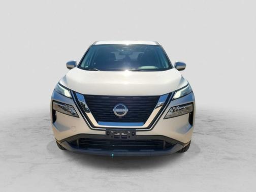 Brilliant Silver Metallic 2023 Nissan Rogue SV