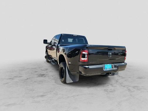 Diamond Black 2024 RAM 3500 Big Horn