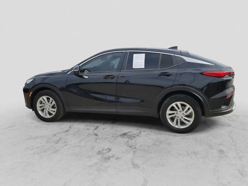 Ebony Twilight Metallic 2025 Buick Envista Preferred