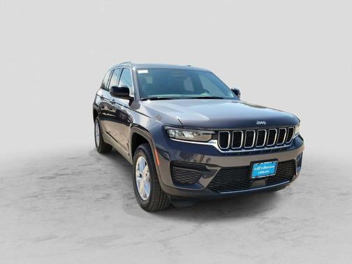 Metallic 2026 Jeep Grand Cherokee Laredo X