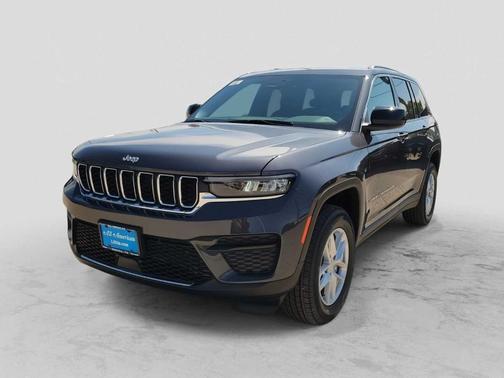 Metallic 2026 Jeep Grand Cherokee Laredo X