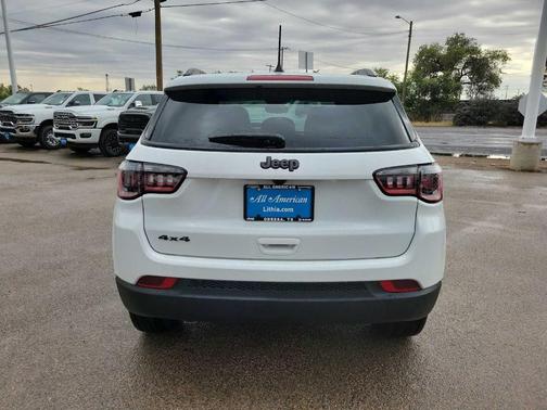 2026 Jeep Compass Latitude