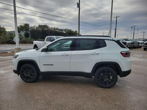 2026 Jeep Compass Latitude