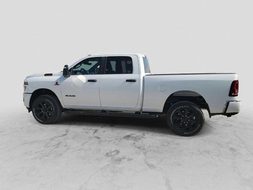 Bright White Clearcoat 2026 RAM 2500 Big Horn
