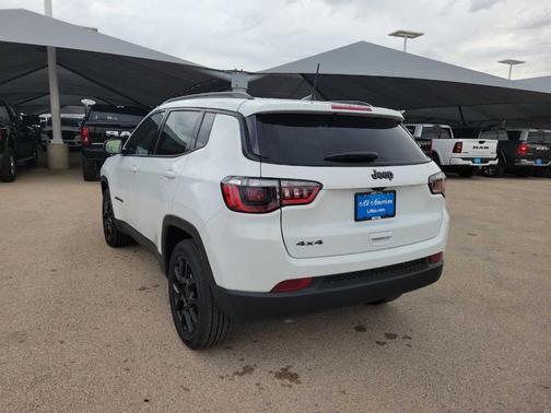 2026 Jeep Compass Latitude