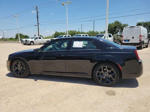 2023 Chrysler 300 S