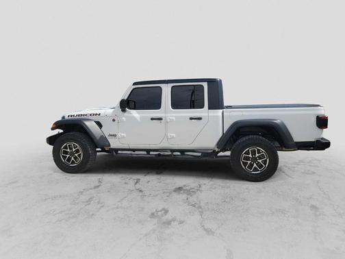 Bright White Clearcoat 2024 Jeep Gladiator Rubicon