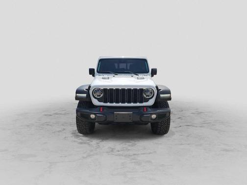 Bright White Clearcoat 2024 Jeep Gladiator Rubicon