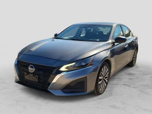 Gun Metallic 2024 Nissan Altima 2.5 SV