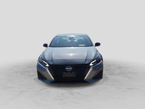 Gun Metallic 2025 Nissan Altima SV