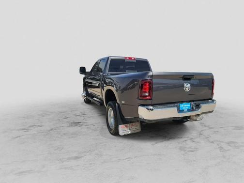 Granite Crystal Clearcoat Metallic 2025 RAM 3500 Tradesman