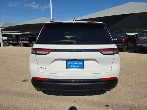 2023 Jeep Grand Cherokee Altitude