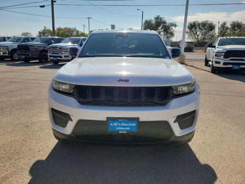2023 Jeep Grand Cherokee Altitude