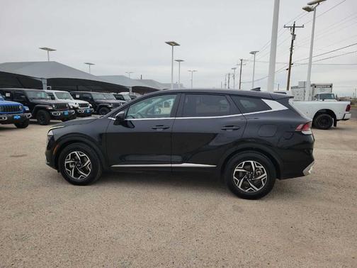 2024 Kia Sportage LX