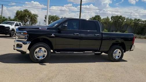 Diamond Black 2026 RAM 2500 Tradesman