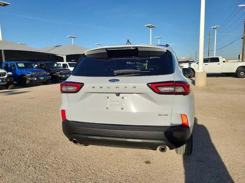 2025 Ford Escape ST-Line Select