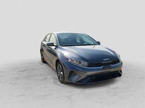 Gravity Gray 2024 Kia Forte LXS