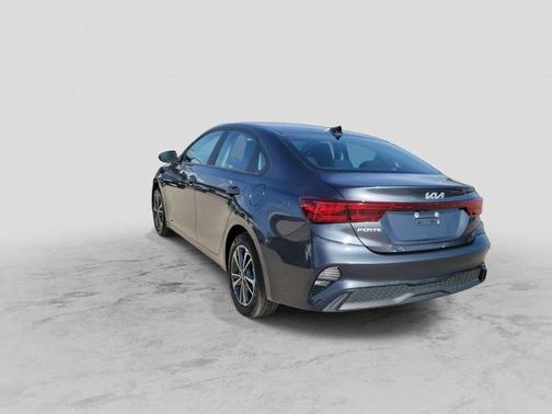 Gravity Gray 2024 Kia Forte LXS