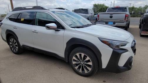 Crystal White Pearl 2023 Subaru Outback Touring