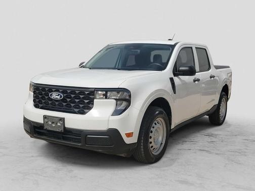 Oxford White 2025 Ford Maverick XL