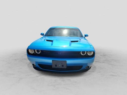 B5 Blue Pearlcoat 2023 Dodge Challenger SXT