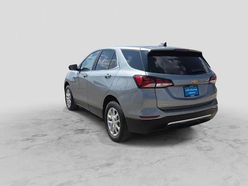 Sterling Gray Metallic 2023 Chevrolet Equinox 2LT