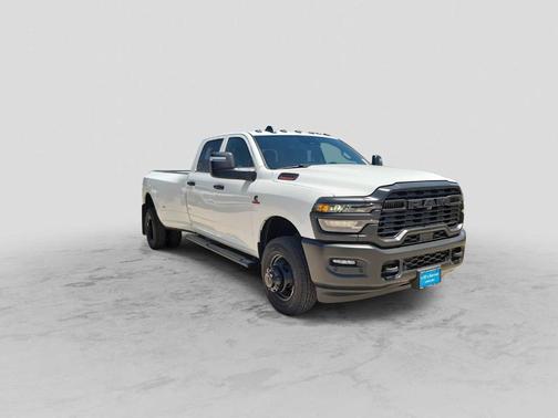 Bright White Clearcoat 2026 RAM 2500 Black Express