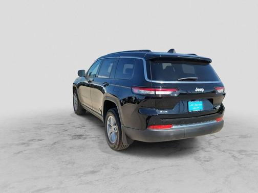 Diamond Black 2026 Jeep Grand Cherokee L Laredo