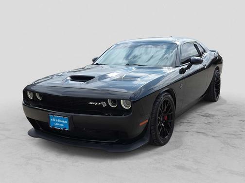 Pitch Black Clearcoat 2016 Dodge Challenger SRT Hellcat