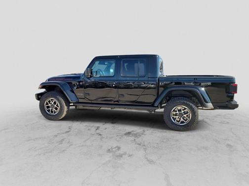 Black Clearcoat 2026 Jeep Gladiator Rubicon