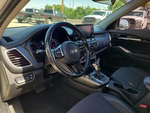 2021 Kia Seltos S